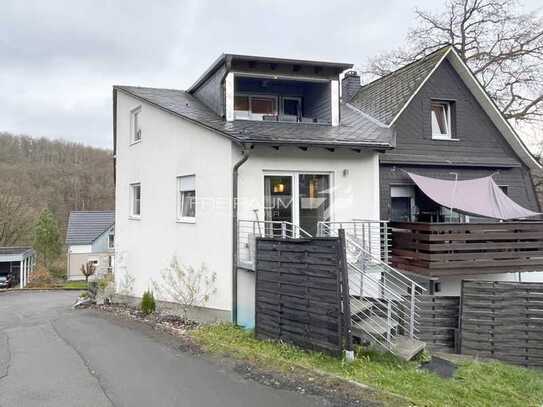 FREIRAUM4 +++ Gemütliche Dachgeschosswohnung mit Loggia und Carport in Freudenberg-OT