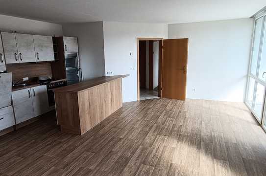 Neuwertige 2-Zimmer-Wohnung mit Balkon und EBK in Suhl