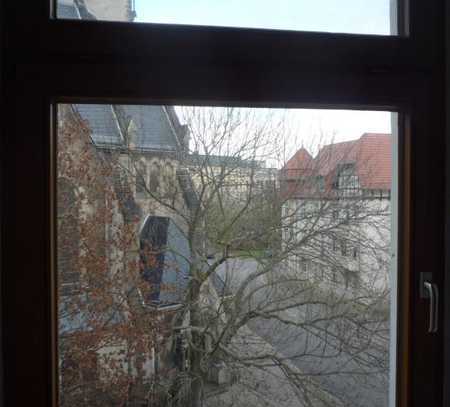 2-Zimmer-Wohnung mit Blick auf die Pauluskirche nähe Goethestraße (3.OGre)