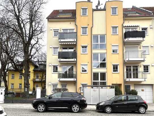 Milbertshofen - Oben ist es am Schönsten" - MODERNER WOHN(T)RAUM 3,5 Zimmer mit zwei Balkonen.