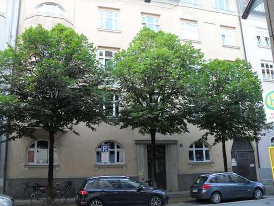 4,5-Zimmer Wohnung Nähe Ludwig-Maximilians-Universität und Englischem Garten