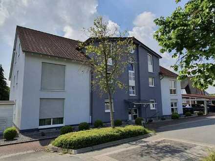 2,5 Zimmerwohnung mit Balkon / Carport