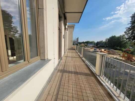 ! ! ! Mit XXXL-BALKON im KULTURPALAST LEBEN - ERSTBEZUG ! ! !