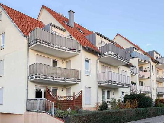 Gepflegte 3-Zi.-ETW mit Balkon und TG-Stellplatz in naturnaher Lage von Zwintschöna