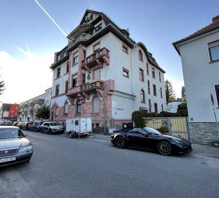 8 Familienhaus (davon 7 WHG frei) + Baugrundstück für 4 RH Frankfurt am Main Seckbach