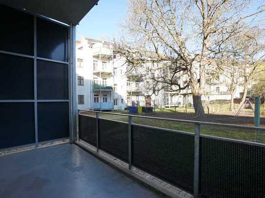 Große 2-Raum-Raum-Erdgeschoss-Wohnung am Schlobigpark