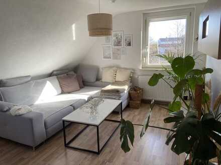Sanierte Wohnung mit fünf Zimmern sowie Balkon und EBK in Neipperg (Brackenheim)
