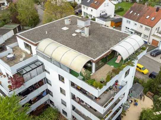 + Wohnen wie im EFH - Penthouse mit ca. 215 m² und herrlichem Blick +