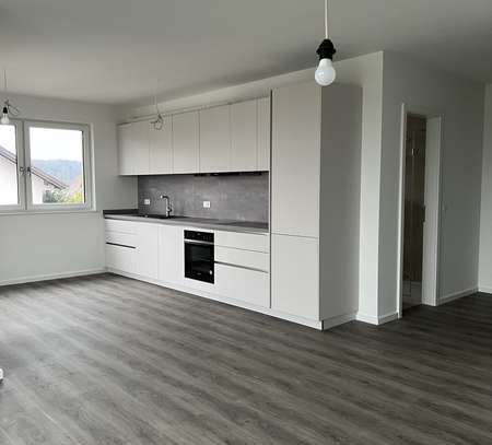 Moderne Neubau 3-Zimmer-Wohnung mit Balkon und Einbauküche in Aschaffenburg