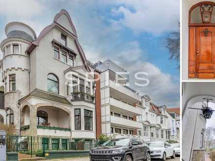 Exklusive Altbau-Wohnung mit Garten und Einliegerwohnung in denkmalgeschützter Stadtvilla