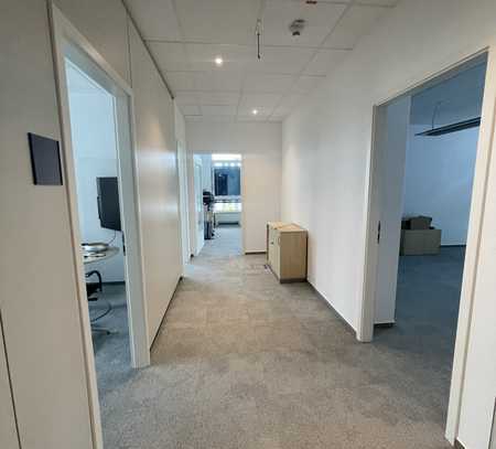 Büro/Praxisflächen im Multi-Media-Haus im 3.OG- 679 m²