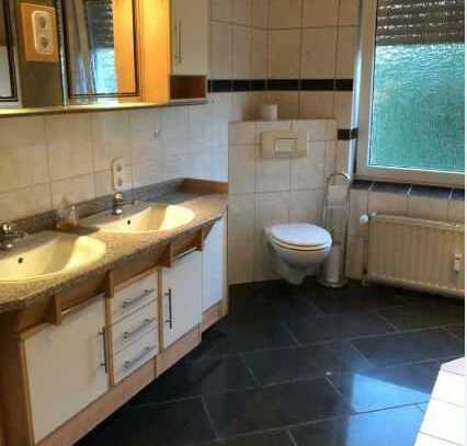 Attraktive 3-Raum-Wohnung mit EBK und Balkon in Dodesheide