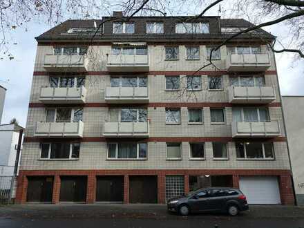 Köln, helle ruhige 2- Zimmerwohnung, Parkett, Balkon, Aufzug