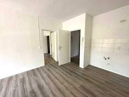 ** 1 Monat Mietfrei ** tolle 2 Raum Wohnung mit 2 Balkonen **