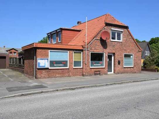 Wohn- und Gewerbeobjekt mit einer Wohnung und Laden/Büroflächen in zentraler Lage von Hohn