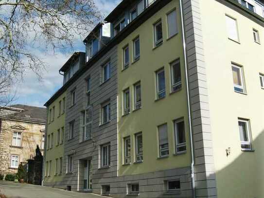 **Tiefgaragen-Stellplatz - Duplex oben!**