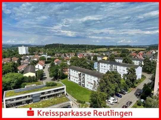 Gut geschnittene 4-Zimmer-Wohnung mit Einzelgarage und herrlichem Ausblick