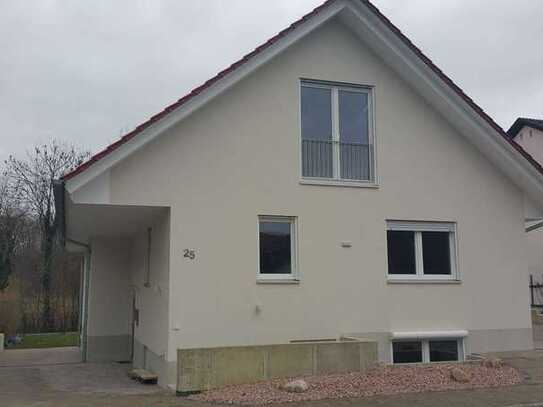 Exklusive 4 Zimmer Maisonette in Feldrandlage!