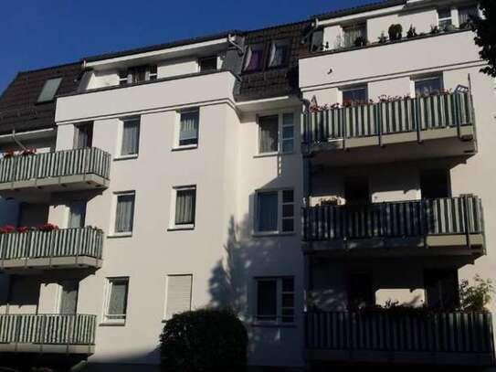 Wohlfühlwohnung - großzügige 2 Raum Wohnung mit Balkon in ruhiger Lage