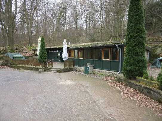 Moderne und sehr gepflegte Waldgaststätte in absolut idyllischer Deisterlage (Barsinghausen)