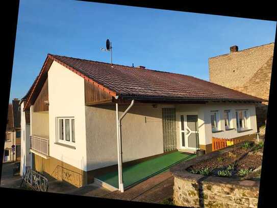 Einfamilienhaus mit großem Gartengrundstück
