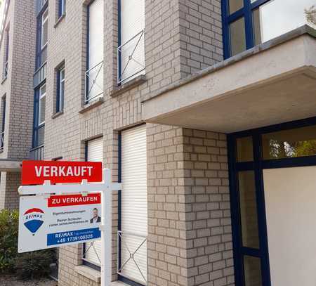 Helle Eigentumswohnung in einem 3-Familienhaus im 1.OG