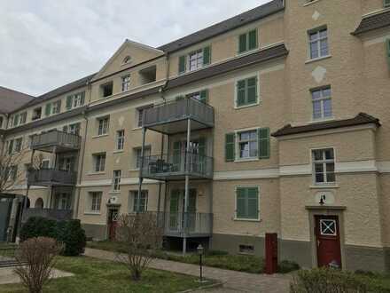 Sanierte 2-Zimmer-Wohnung mit Balkon in Ludwigshafen am Rhein