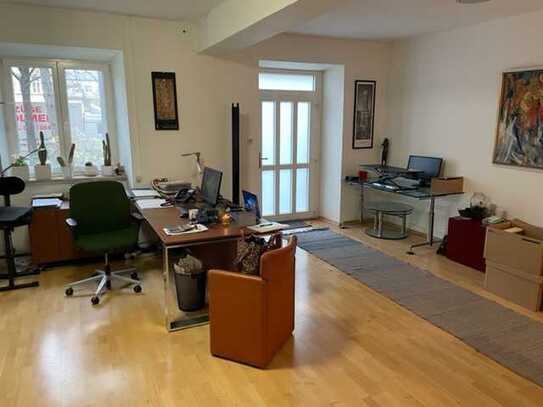 Charmantes 2-Zimmer-Altbau-Büro,ca.70 m²(EG) beliebte zentrale Lage MAXVORSTADT-Nymphenburger Straße