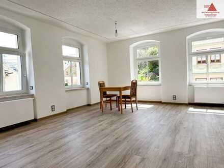 Einbauküche - Tageslichtbad mit Wanne - neu saniert - 2-Raum-Wohnung in Annaberg Ortsteil Frohnau!!
