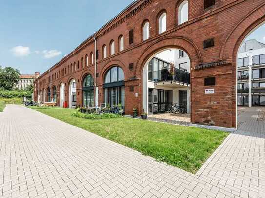 3 Zimmer Wohnung mit Terrasse und EBK im historischen Baudenkmal