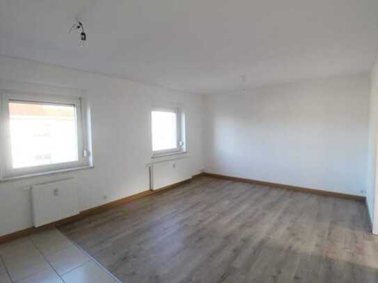 * Gemütliche Zweiraumwohnung - Gartenmitbenutzung *
