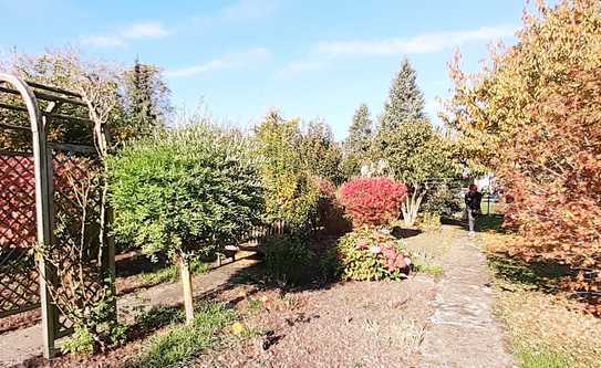 Ruhige 3-Raum-EG-Wohnung mit Garten u. Garage an ältere Einzelperson in Düren-Gürzenich zu vermieten