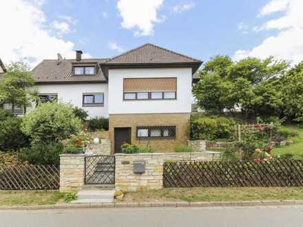 Sehr gepflegtes, gemütliches EFH in Hanglage mit großem Grundstück bei Altdorf
