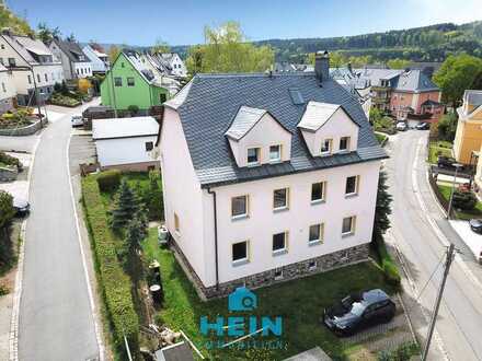 Naturnahes Wohnen in sonniger & ruhiger Lage: Große, gemütliche Dachgeschosswohnung auf dem Eichert!