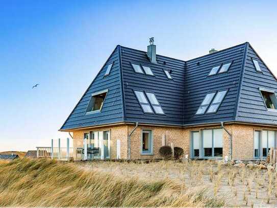 Sylt. Nordsee Meerblick. Einzigartig. Großzügig. Schön. Wohnen in den Dünen am Badestrand. Garage.