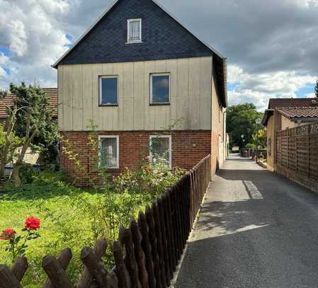 Einfamilienhaus mit großzügigem Grundstück in Peuschen