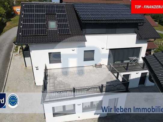 RESERVIERT!
MODERNES 3-FAMILIENHAUS MIT PV-ANLAGE