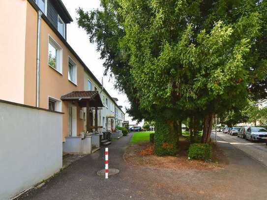 Saniertes Reihenendhaus, in der Bonner Weststadt am Ende einer Sackgasse
