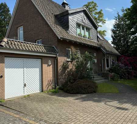 -Reserviert- Freistehendes Einfamilienhaus in exklusiver Lage