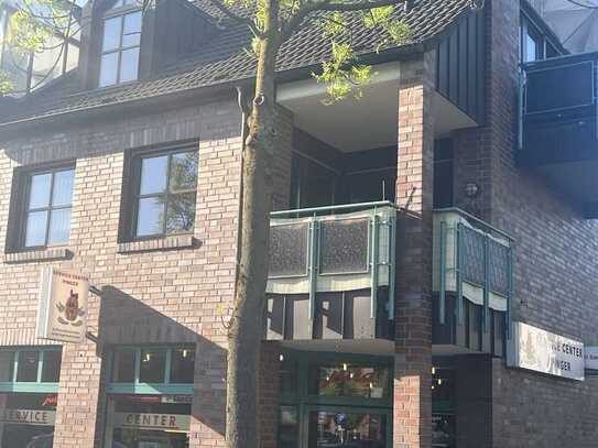 Wunderschöne 3-Raum-Wohnung mit Balkon und EBK im Zentrum von Meerbusch Lank