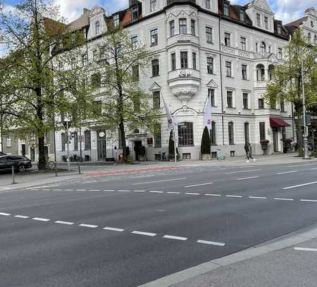 2-Zimmer Altbauwohnung in Toplage Bogenhausen