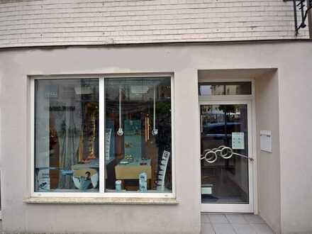 Repr. Gewerberäume mit Schaufensterfront in Top-Lage / vielseitig verwendbar (keine Gastronomie)