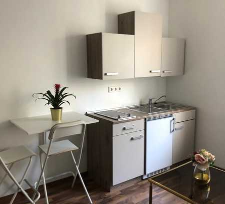 Luxuriöses Apartment mitten in der City. 1350€ all inclusive