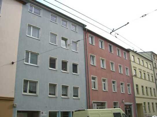 Geräumige 3 Zimmer-Maisonettewohnung neuem Bad und Gäste-WC in zentraler Lage zu mieten!