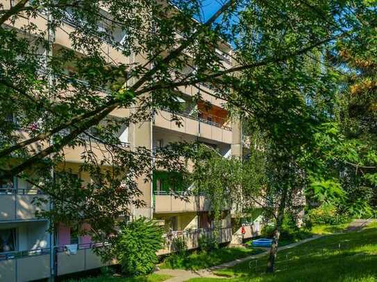 Sanierte 4-Zimmer-Wohnung mit Balkon!