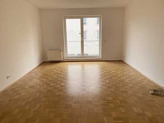 ++3-Raumwohnung im 1.OG mit Balkon, EBK und Tiefgarage++