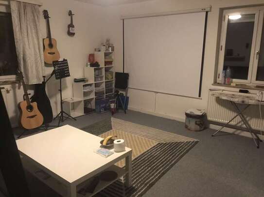 Stilvolle 3-Zimmer-Wohnung in Stuttgar (kein Möbel)