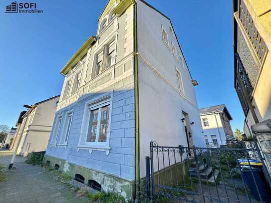 Historischer Altbau mit Ausbaupotenzial: Zwei großzügige Wohnungen in Solingen in Toplage