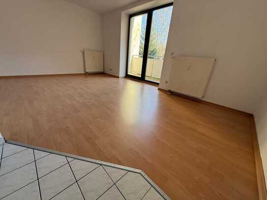 1. OG mit großem Süd-Balkon in Küchwaldnähe - ab sofort frei