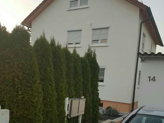 4-Zimmer- Etagenwohnung mit Balkon und Einbauküche in Herrenberg